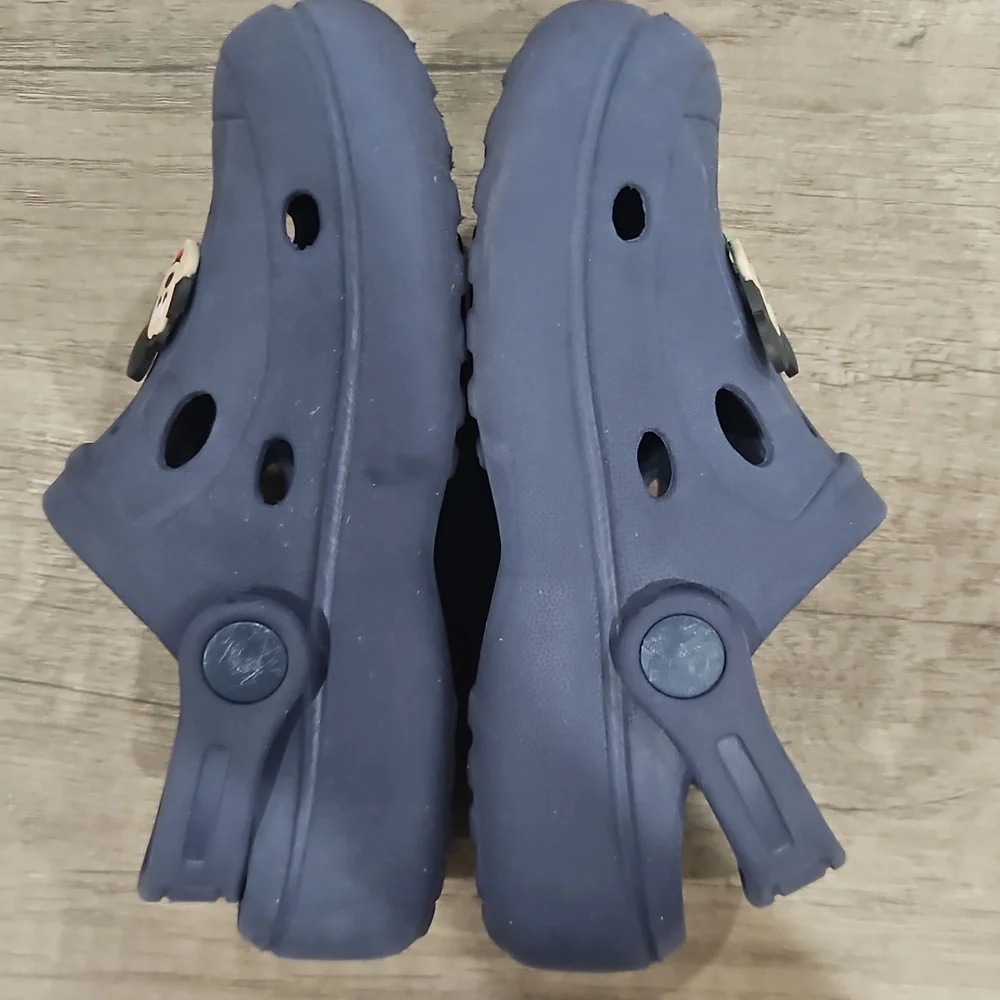 Kids Navy Blue Clogs with Cartoon Charms size 9